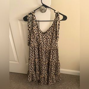 Simply Southern leopard print dress. Size small. The straps tie into bows!